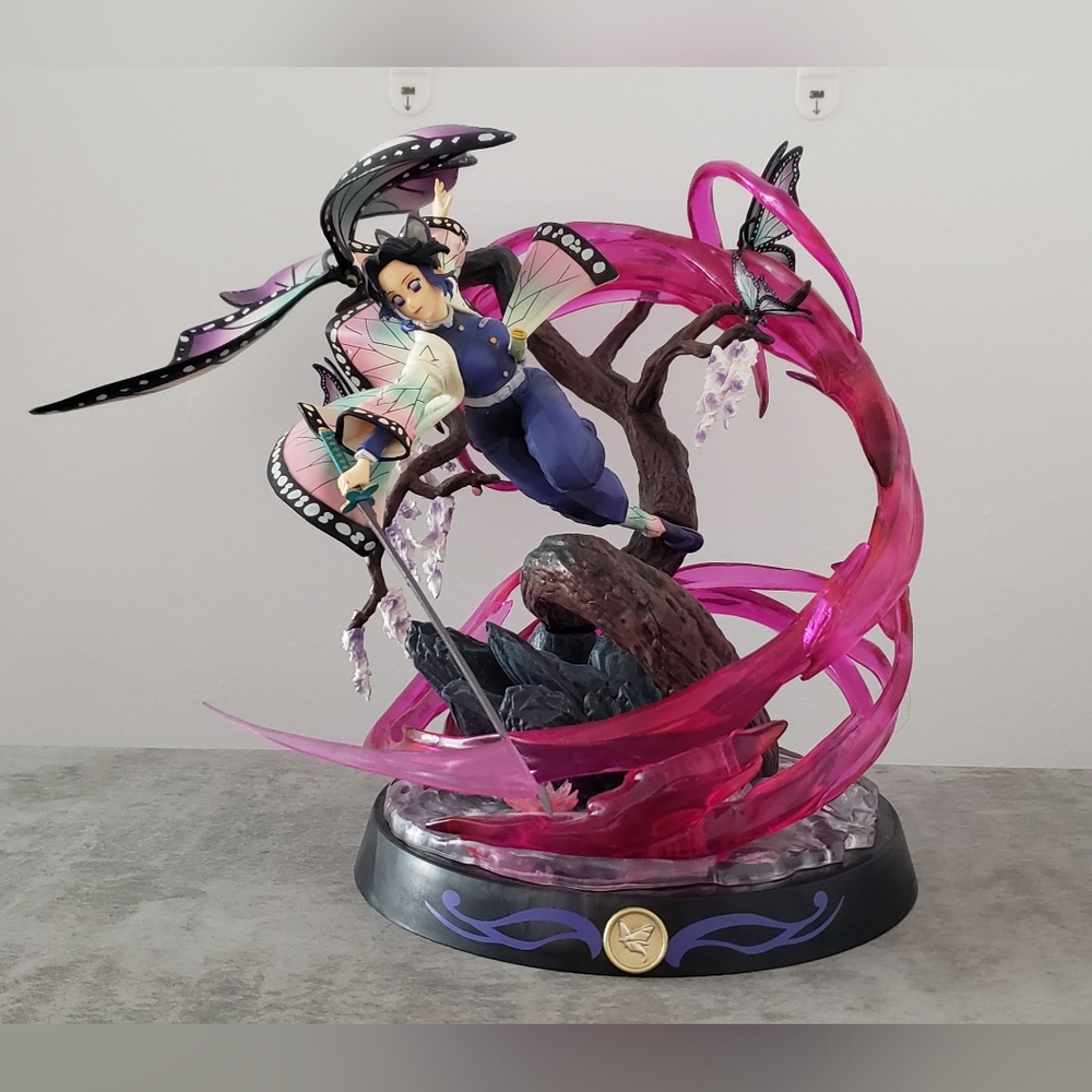 Shinobu Kocho Amazing Figure From Japan with original box - Demon Slayer
